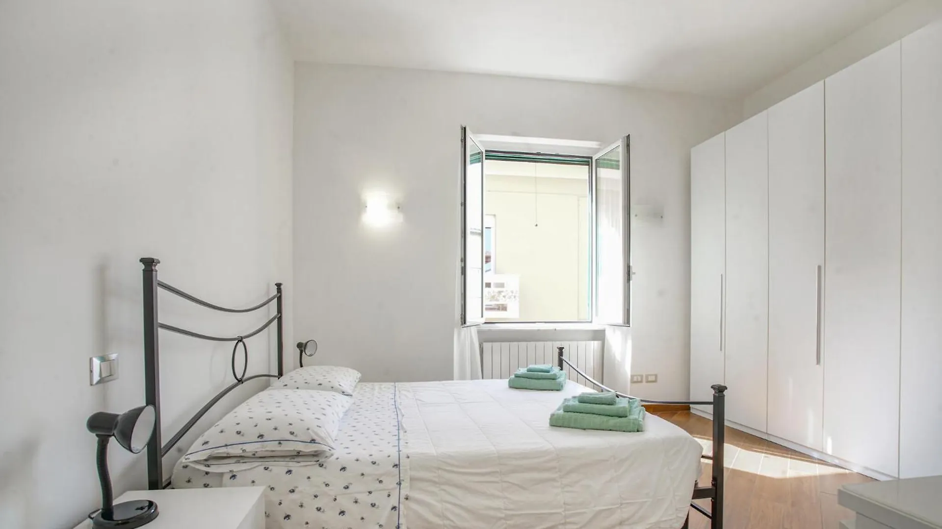 Amazing Apartment In Chiavari With Wifi 0*,