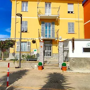 Couette-café Petit Déjeuner, Chiavari